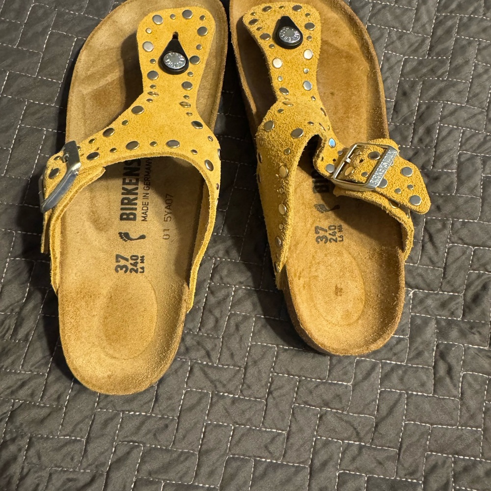 Birkenstock Mustard Sandals Size 37. Worn Once